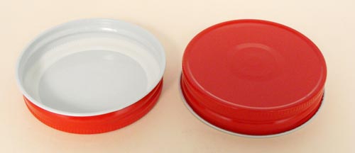 70MM RED/WHITE THREADS, KNURLS, & CURL TIN-PLATE STEEL METAL CONTINUOUS THREAD (CT) CAP WITH PLASTISOL LINER