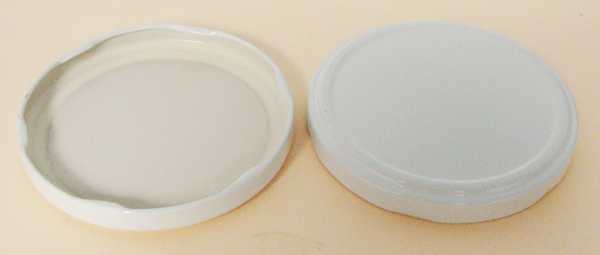 82-2040 WHITE TIN-PLATE STEEL METAL LUG / TWIST CLOSURE WITH PLASTISOL LINER
