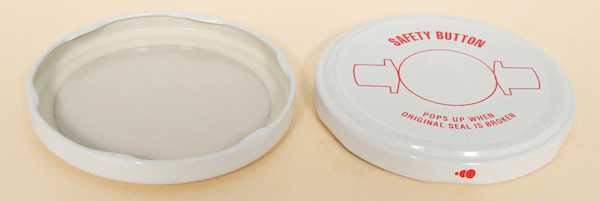 82-2040 WHITE TIN-PLATE STEEL BUTTONED METAL LUG / TWIST CLOSURE WITH PLASTISOL LINER