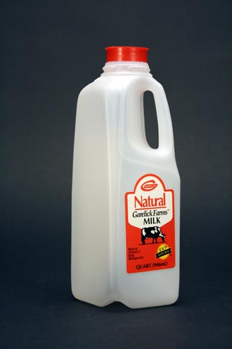 32OZ WHITE TALL DAIRY SQUARE HDPE