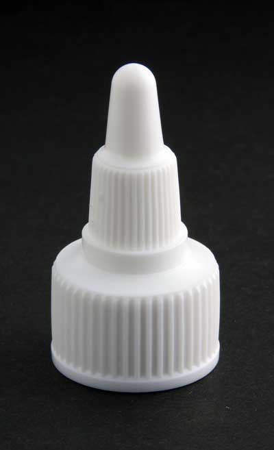 20-410 WHITE RIB SIDE TWIST OPEN / CLOSE CLOSURE (0.025" ORIFICE)
