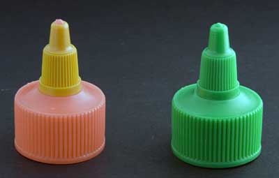 28-410 GREEN RIB SIDE TWIST OPEN / CLOSE CLOSURE (0.114" ORIFICE)