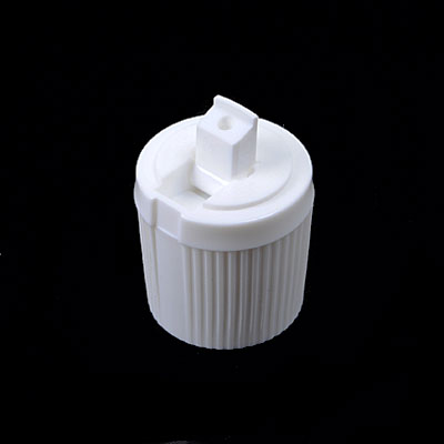 28-415 SPOUT CLOSURE WITH VALVE SEAL